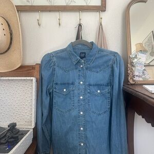 GAP Denim Ladies Pearl Snap